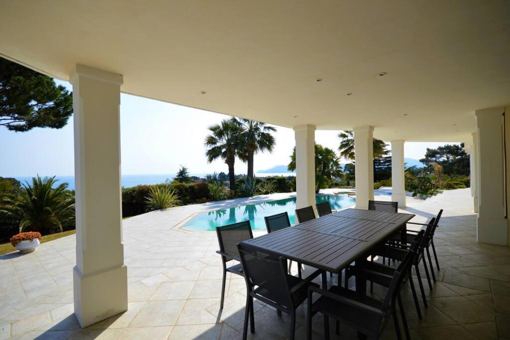 Villa Vue Mer Avec Piscine Au Calme Cannes Extérieur photo